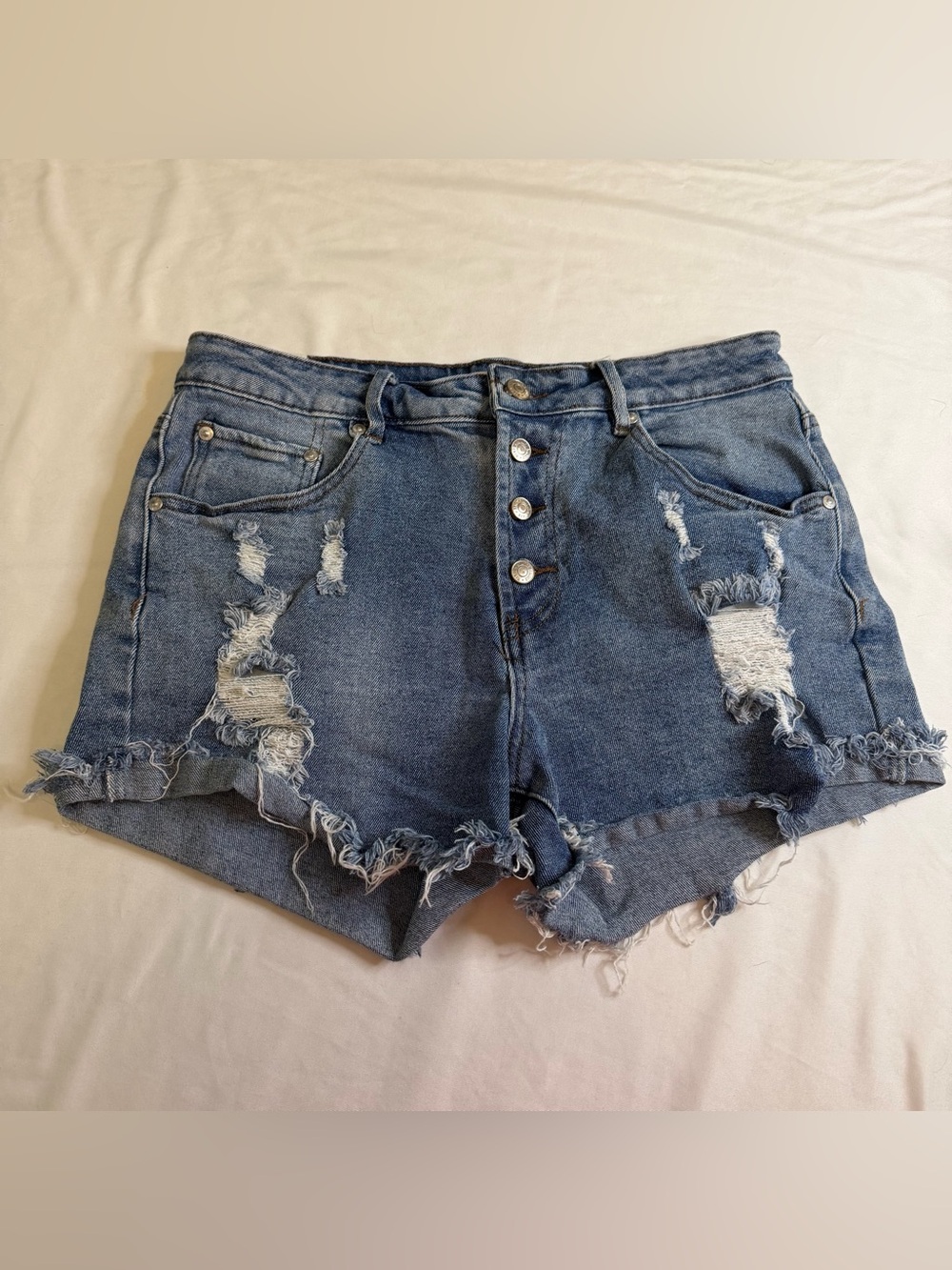 Almost Famous Distressed High Rise Button Fly Denim Cotton Shorts Size 11‎